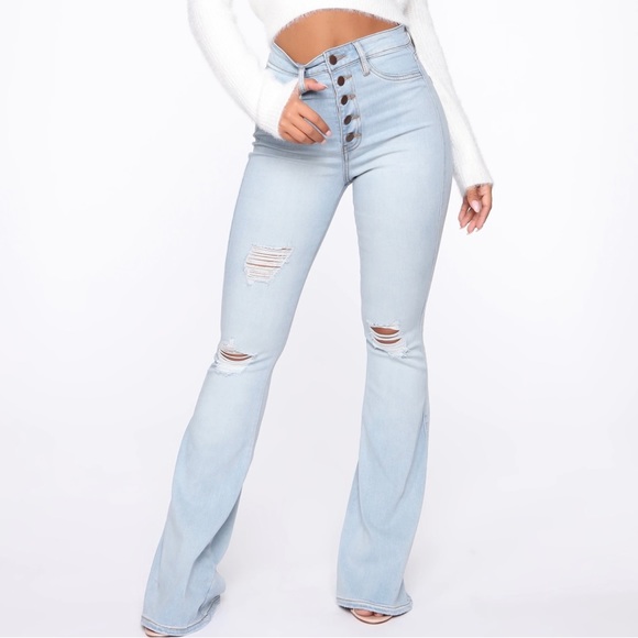 ✨NWT, Fashion Nova Flare Jeans - Picture 2 of 6